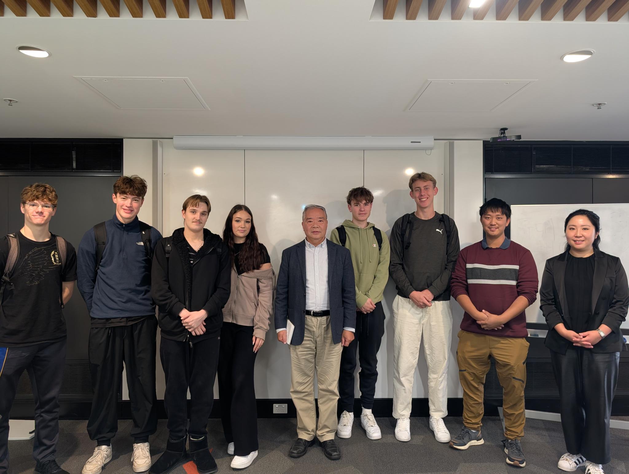 CEP_hosting_college_economic_students_1